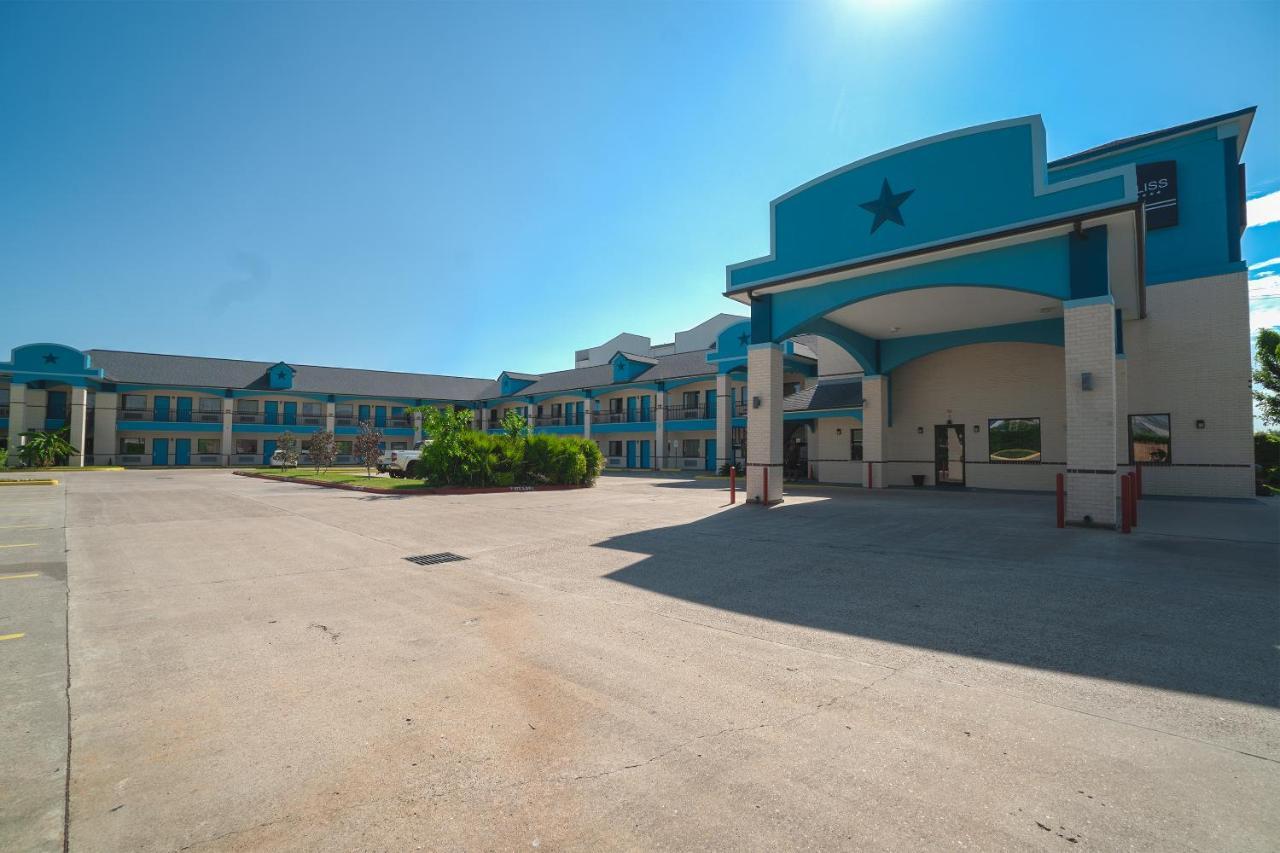 Hotel Bliss Kemah Exterior photo