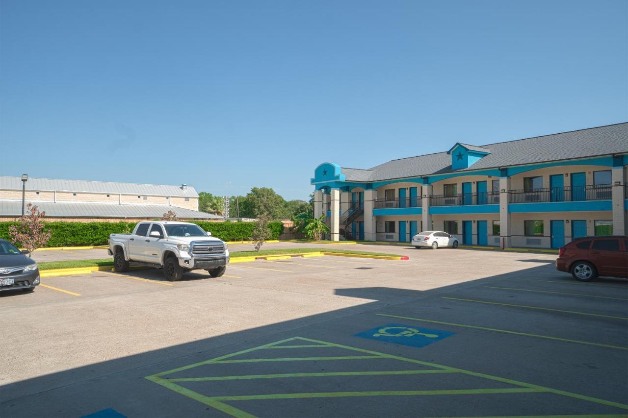 Hotel Bliss Kemah Exterior photo